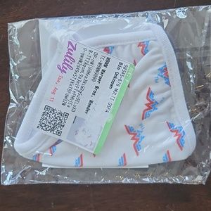NWT Wonder Woman Initial Facemask